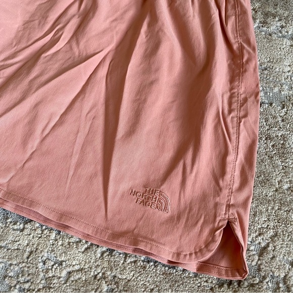 The North Face Never Stop Wearing Rose Dawn Running Skort Skirt Athletic Hiking - Picture 2 of 10
